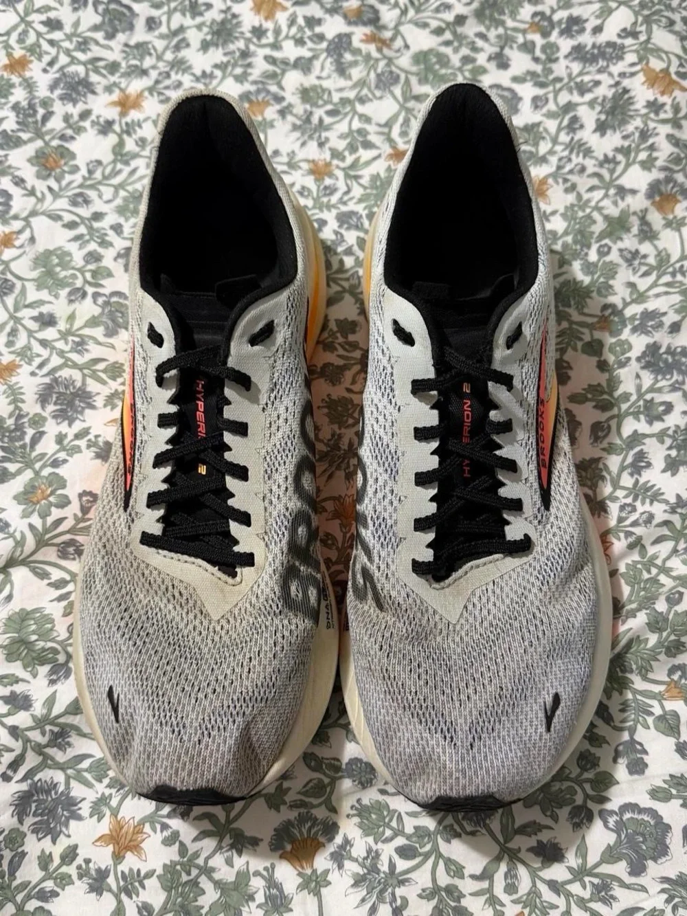 Men’s Brooks Hyperion GTS 2 Illusion Coral Black Running Shoes Size 11.5